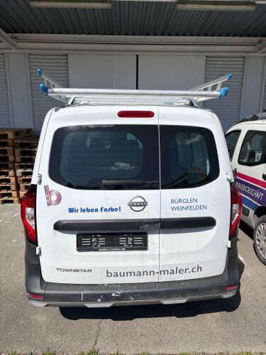 Nissan 1.jpg