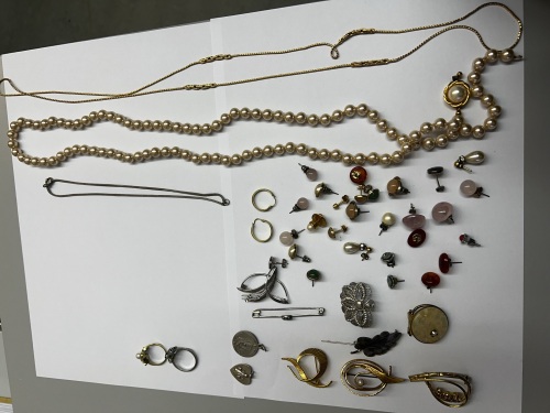 1. Posten diverser Modeschmuck.jpeg